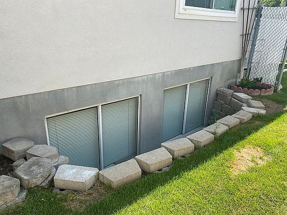 5th image of 187 W 170 N Unit 13