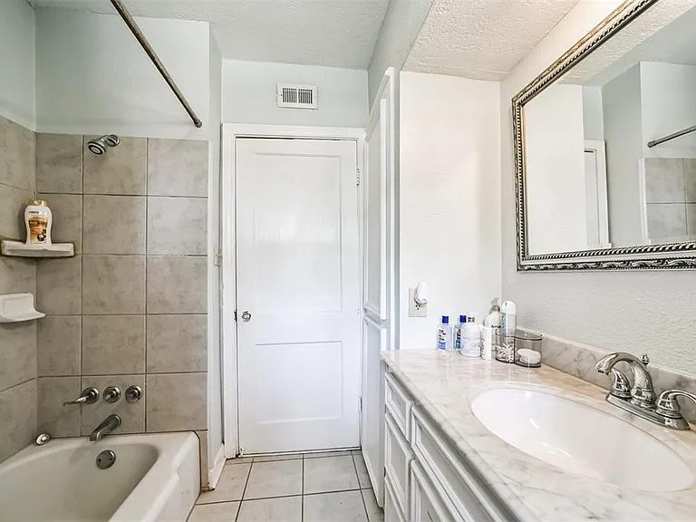3423 Ozark St — Photo 29