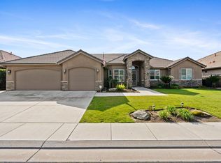 2706 Omaha Ave, Clovis, CA