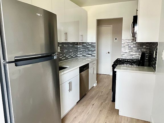 2nd image of 7300 Boulevard East APT 1G