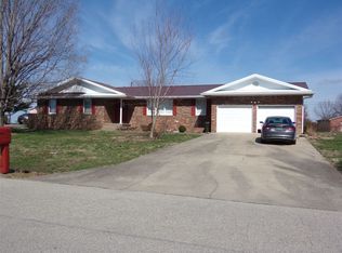 104 Blancett Lake Rd, Hardinsburg, KY 40143