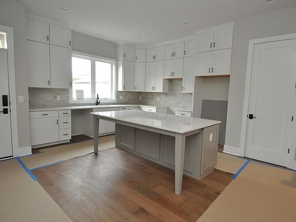 2nd image of 940 W 1st Ave Lot 72