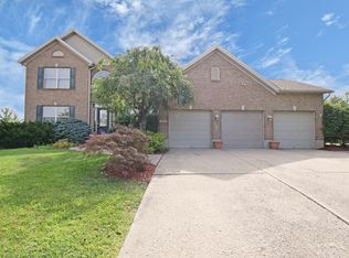 9582 Topeka Ln, West Chester, OH 45069