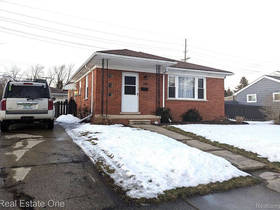 1st image of 290 W Brooklyn Ave
