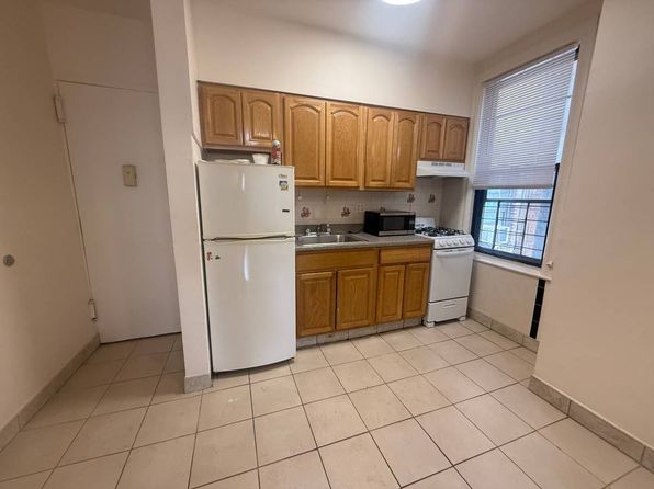 (undisclosed Address)