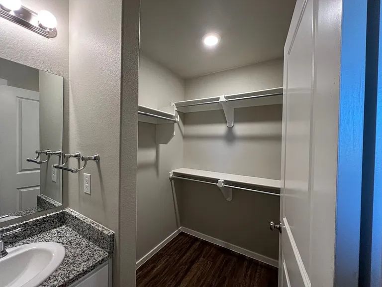 3507 Tiffin Ave — Photo 22