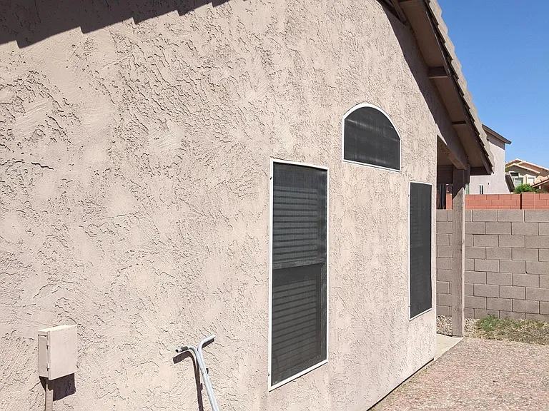 1942 E Aire Libre Ave — Photo 34