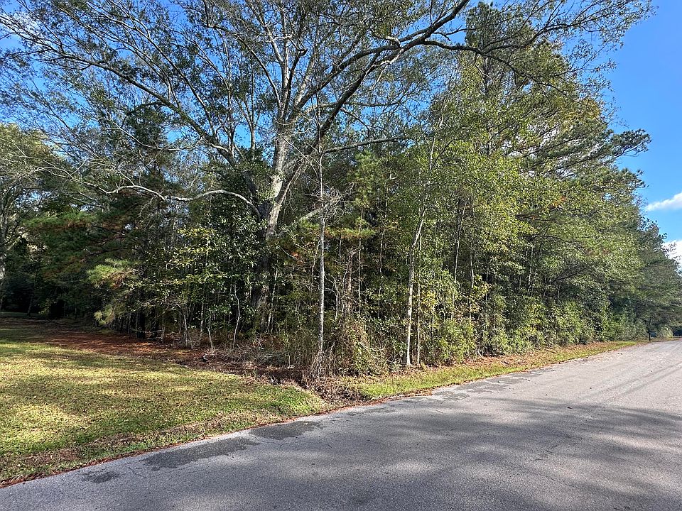 2nd image of 0 Graham Dr