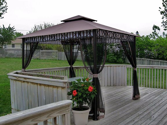 Custom Deck with Gazebo