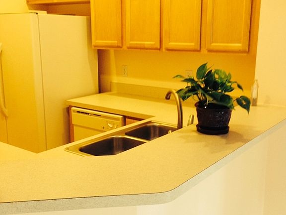 3rd image of 10715 Savannah Wood Dr #213