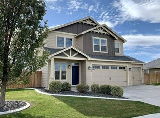 5706 Sacramento Dr, Pasco, WA 99301
