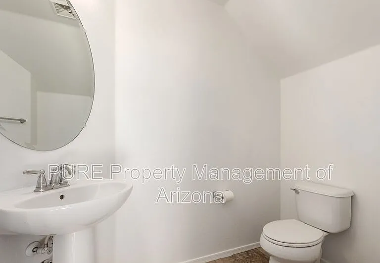 4044 E Oakland St — Photo 7