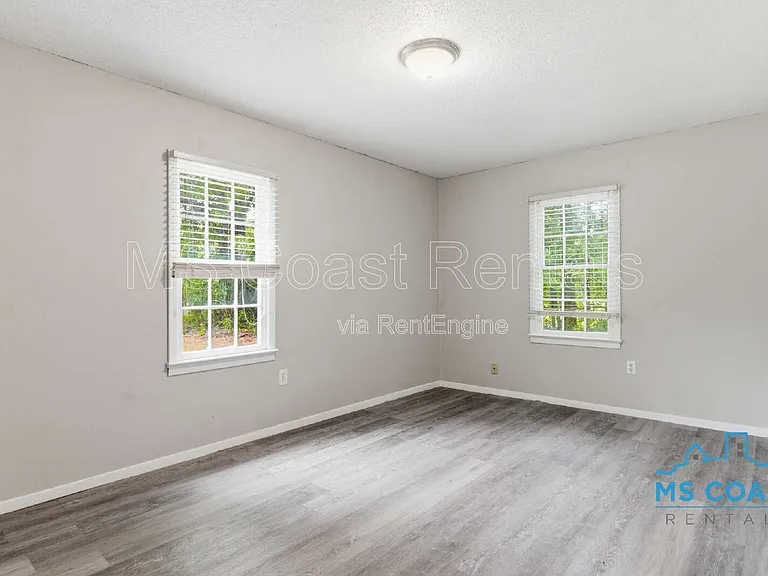 12237 Vada Dr — Photo 11