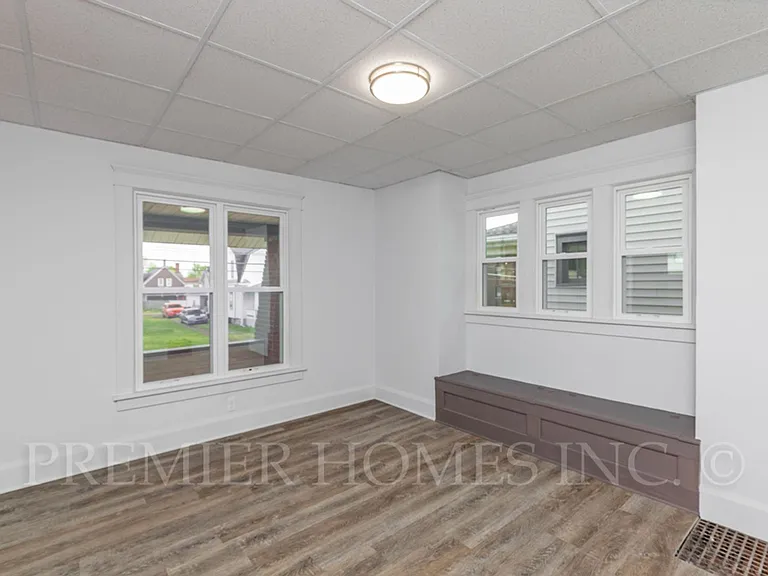 2613 4th St NW — Photo 7