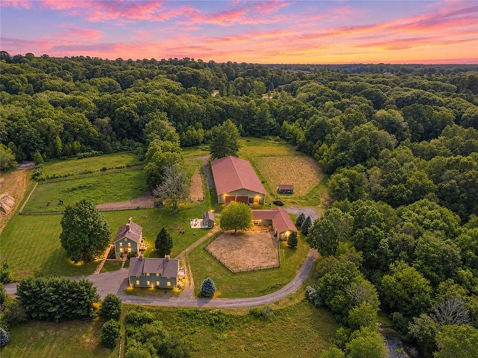 1st image of 32 Equestrian Way