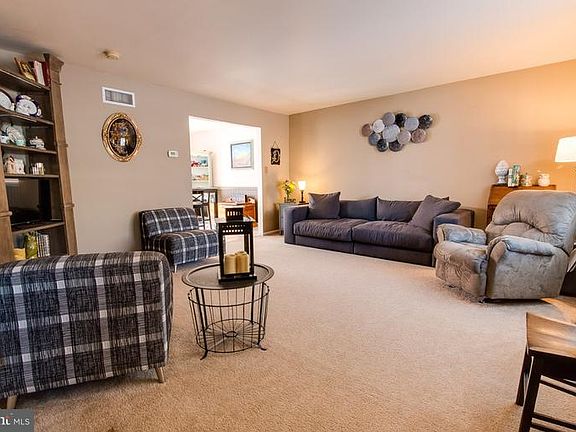 4th image of 312 Dogwood Ln