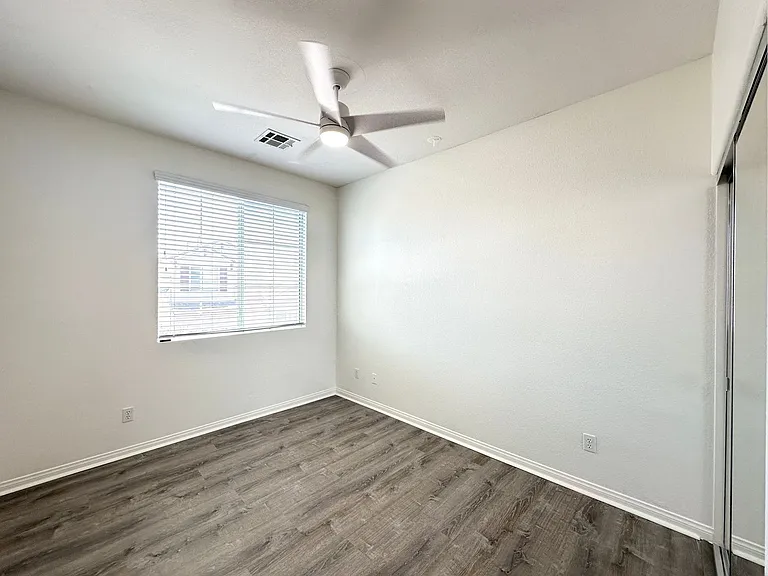 6056 Clear Sail Ct — Photo 22