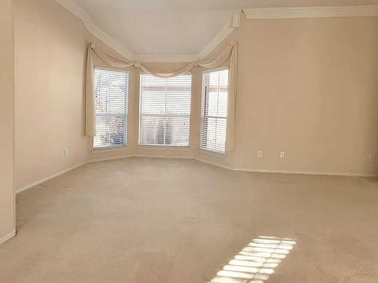 6401 Dakota Dr — Photo 19