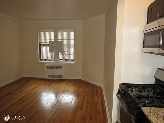 Rented by Kian Realty | media 13