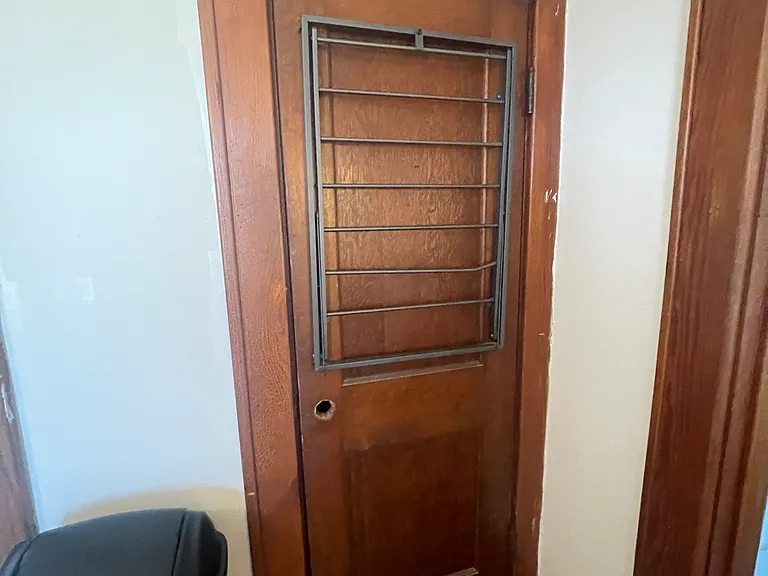 320 Wilson Ave — Photo 23