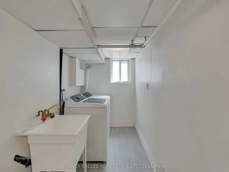 106 Florence Ave — Photo 19