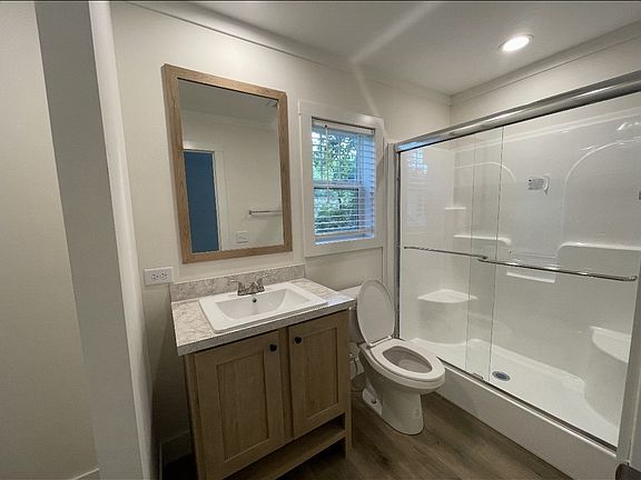 5th image of 50 Dewitt St