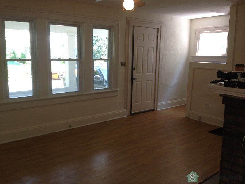 2nd image of 1475 Genessee Ave