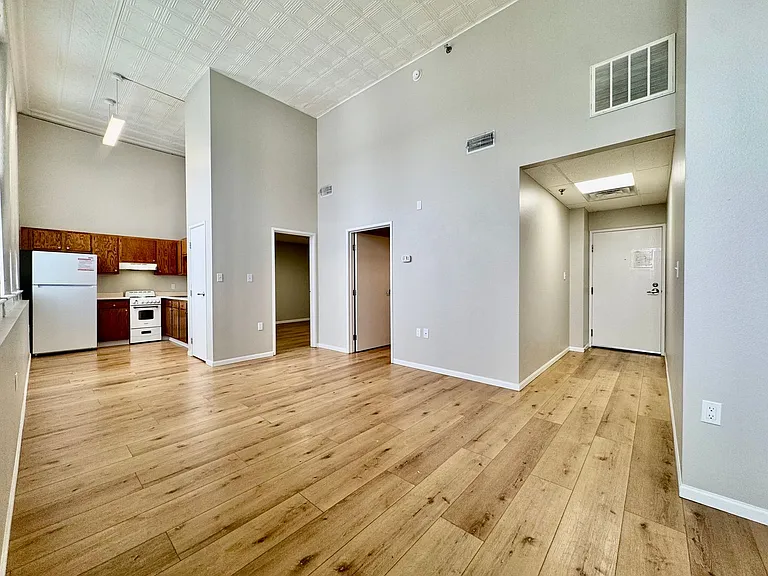 Comfortable Living at Blume Lofts, Wapakoneta — Photo 14
