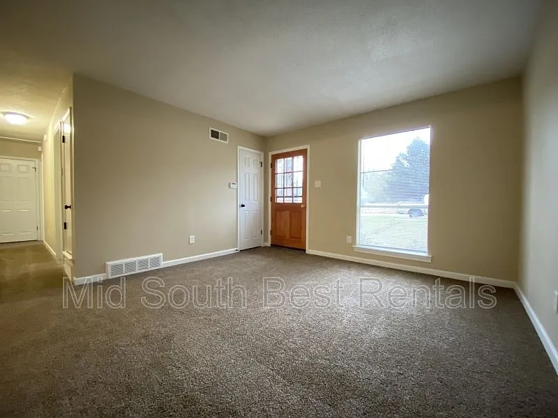 5014 French Bend Ln — Photo 3