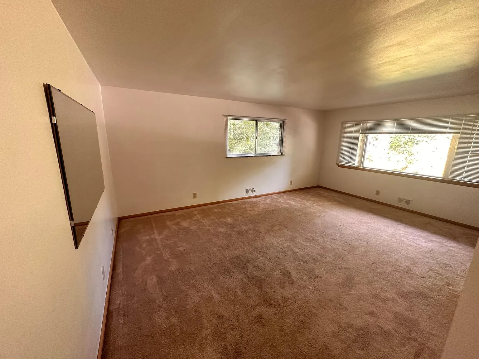 3 bed, 1250 sqft, $1,850 — Photo 3