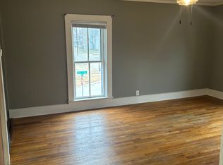 1008 11th St #1, Marion, IA 52302