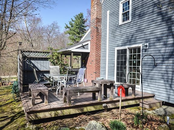 4th image of 60 Marlboro Rd