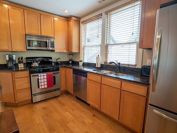5th image of 403 W Eugenie St #3