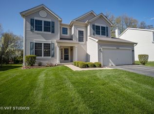 3032 Shenandoah Dr, Carpentersville, IL 60110