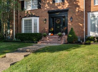 6714 Deep Creek Dr, Prospect, KY 40059