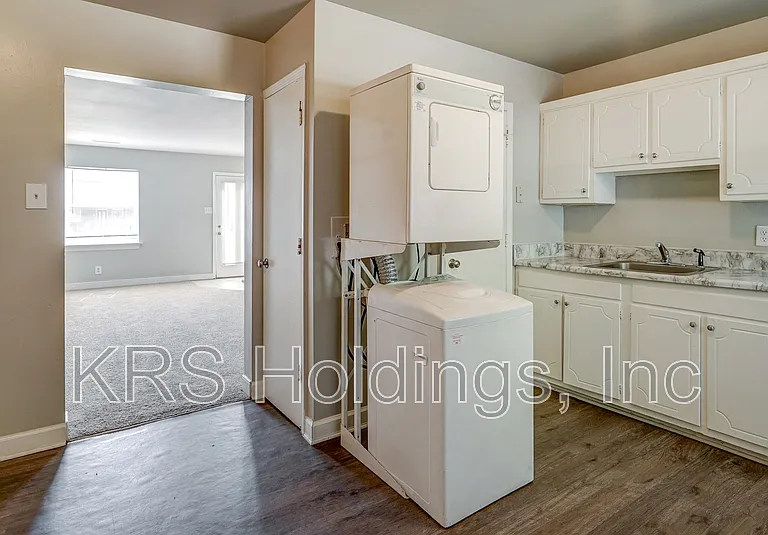 5244 Goolsby Ct — Photo 10