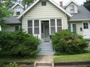 1432 White St, Des Plaines, IL 60018