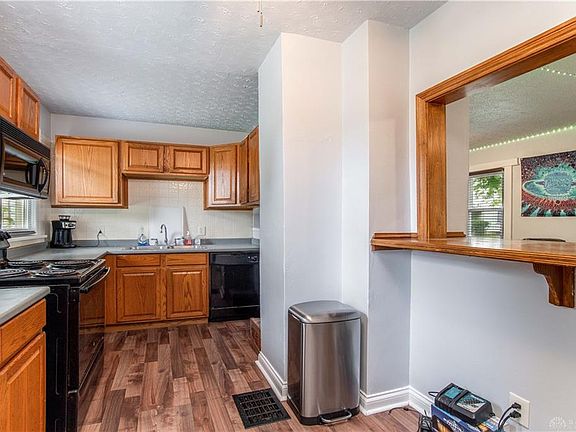 5th image of 3614 El Paso Ave