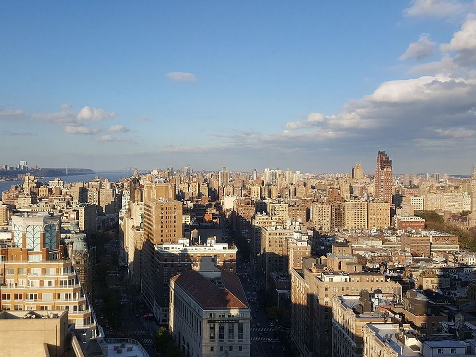 1st image of 2039 Broadway #37B