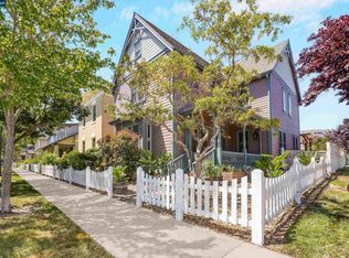 1220 Promenade St, Hercules, CA 94547