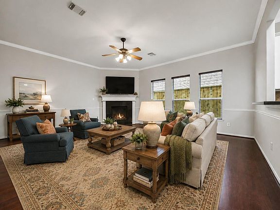 4th image of 2618 Shady Acres Ct
