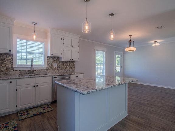 4th image of 11372 Pinehurst Pl W