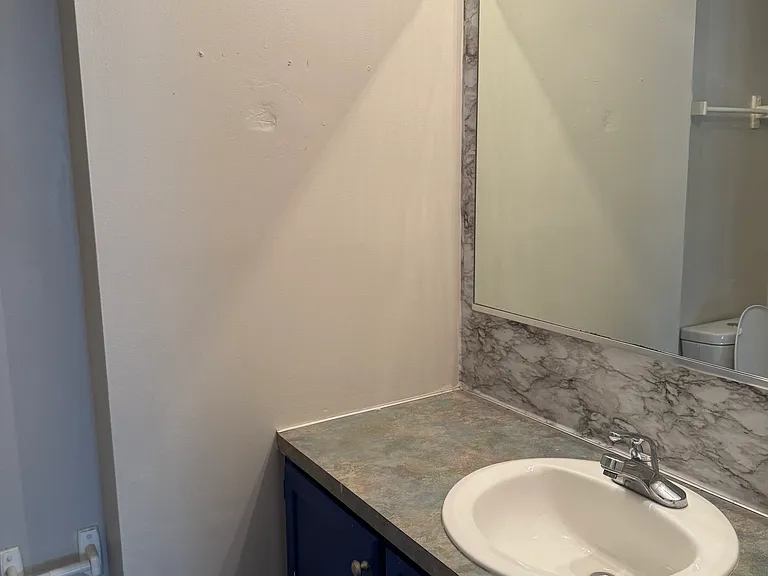 816 Westbrook Ct — Photo 18