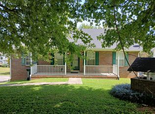 2502 17th Ave E, Springfield, TN 37172