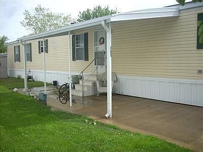 2nd image of 130 S Carolina Dr