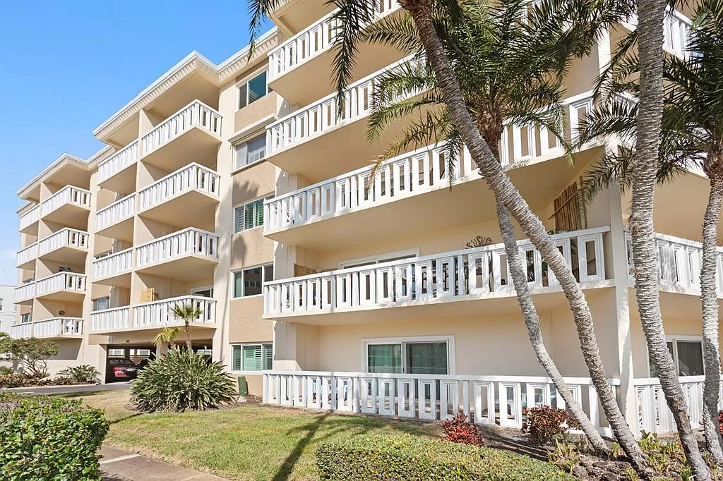 1 bed, 1.0 bath, 750 sqft, $2,500 — Photo 1
