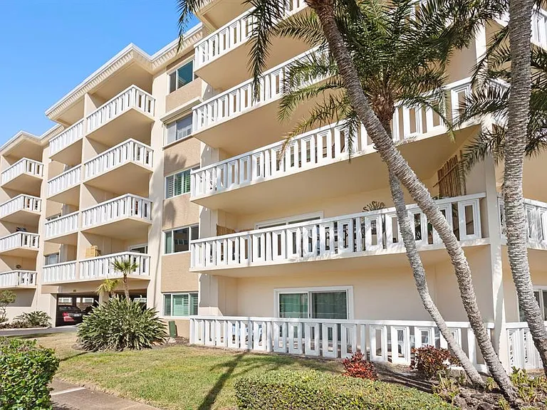 1200 N Shore Dr NE #313 — Photo 3