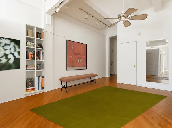 161 West 15th Street image 5 of 13