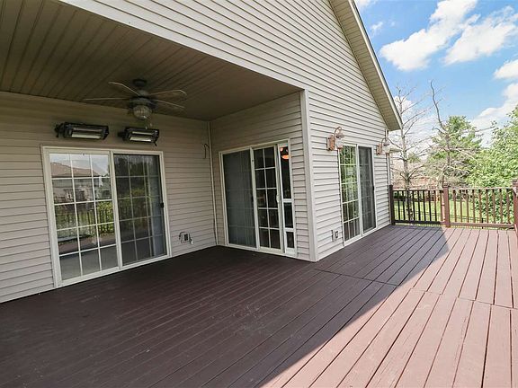 2nd image of 826 Stonelake Dr