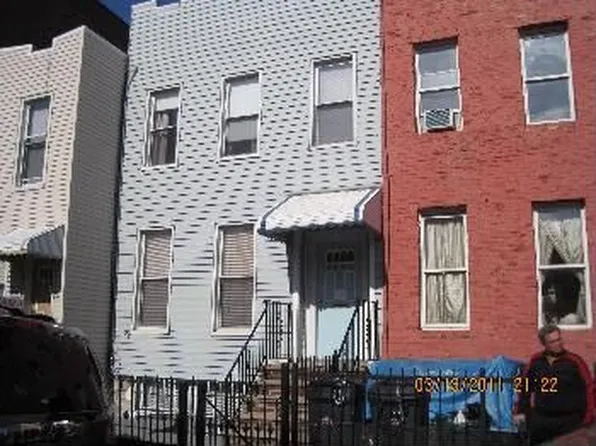 1267 Dekalb Ave, Brooklyn, NY 11221